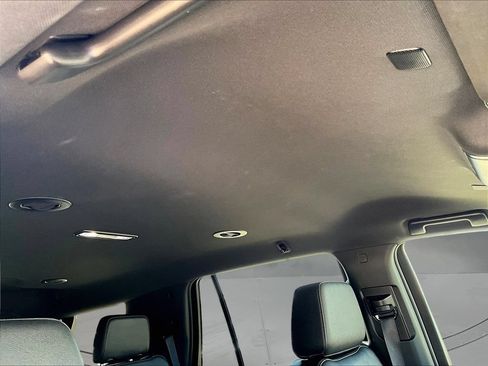 Used 2024 Chevrolet Tahoe LT AWD/4WD image 31
