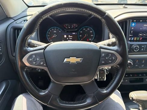 Used 2019 Chevrolet Colorado Z71 AWD/4WD image 12