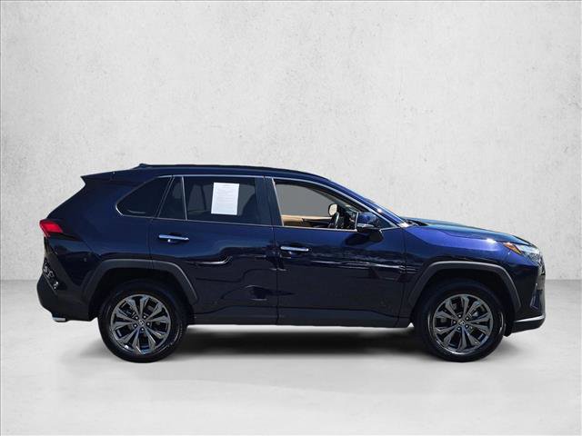 Used 2022 Toyota RAV4 Limited AWD/4WD image 4