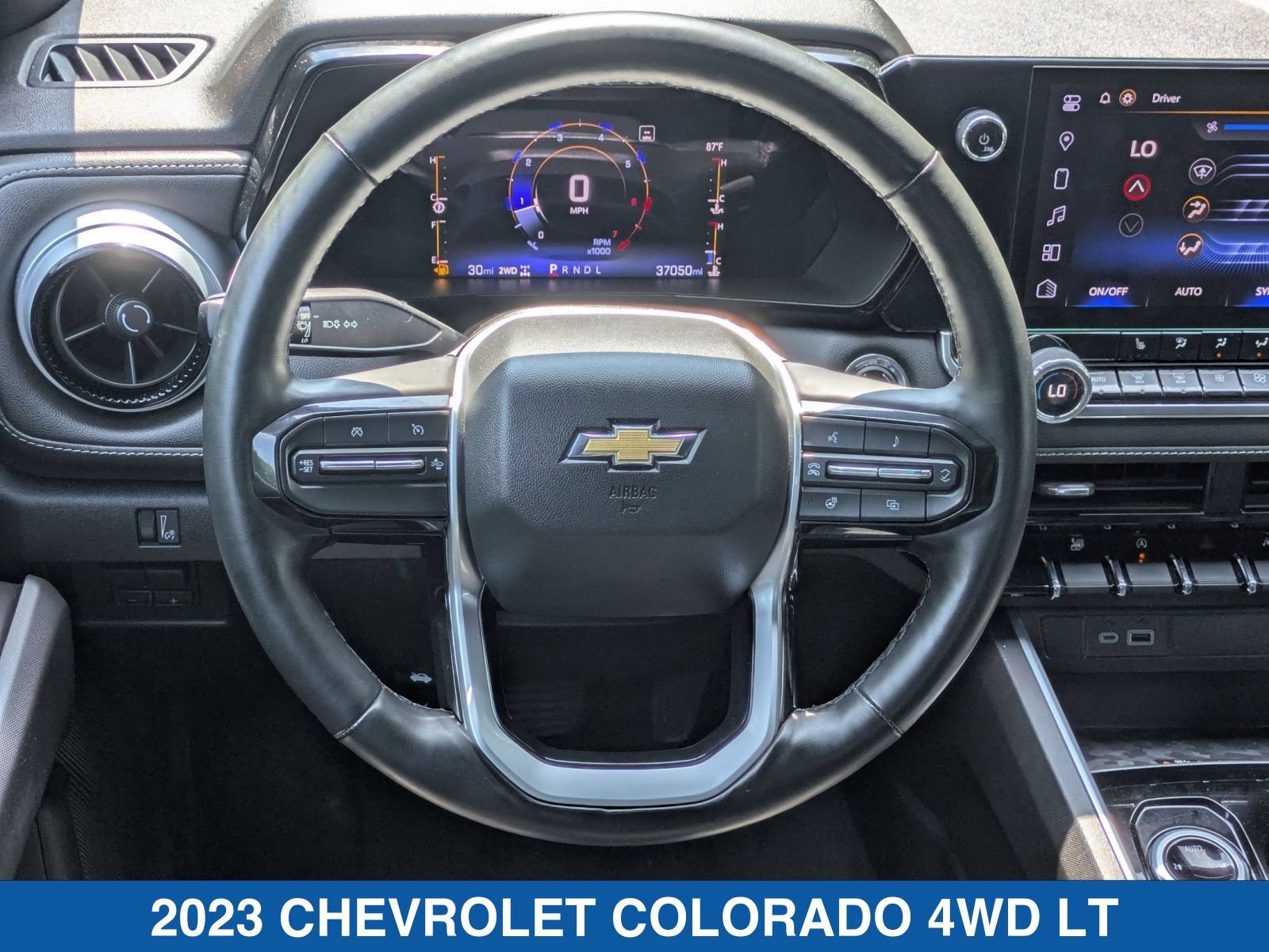 Used 2023 Chevrolet Colorado LT w/ LT Convenience Package III AWD/4WD image 16