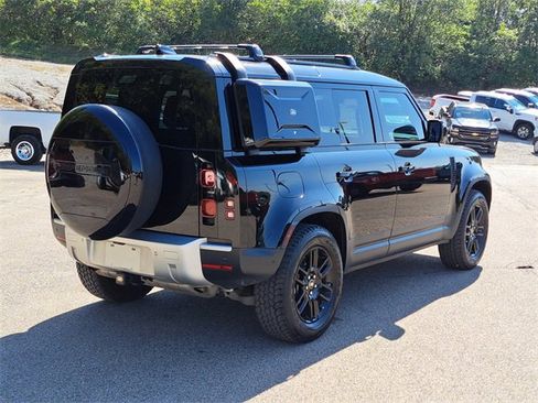 Used 2024 Land Rover Defender 110 S image 5