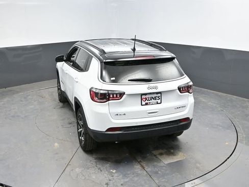 Used 2026 Jeep Compass Limited AWD/4WD image 42