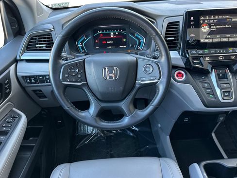 Used 2024 Honda Odyssey EX-L image 17