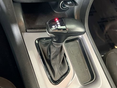 Used 2022 Dodge Charger R/T w/ Blacktop Package image 16