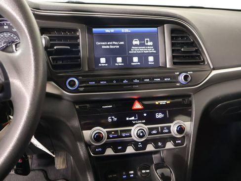 Used 2020 Hyundai Elantra SEL w/ Cargo Package (C1) FWD image 5