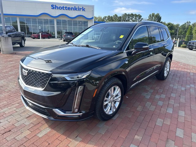 Used 2024 Cadillac XT6 Luxury FWD image 1