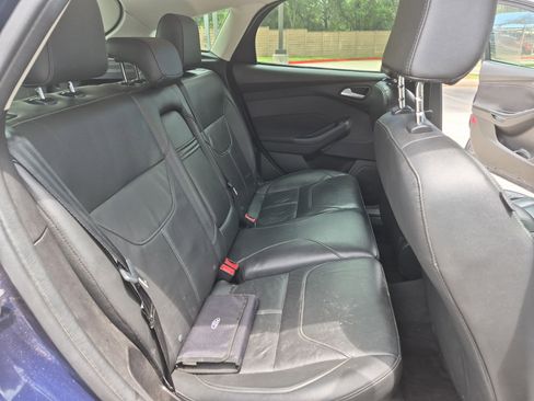 Used 2016 Ford Focus Titanium w/ Titanium Technology Package FWD image 21
