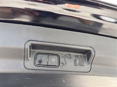 Used 2020 Ford Explorer Platinum w/ Premium Technology Package image 55