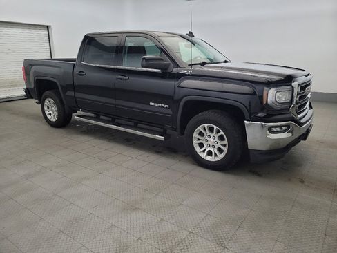 Used 2018 GMC Sierra 1500 SLE w/ SLE Value Package AWD/4WD image 11