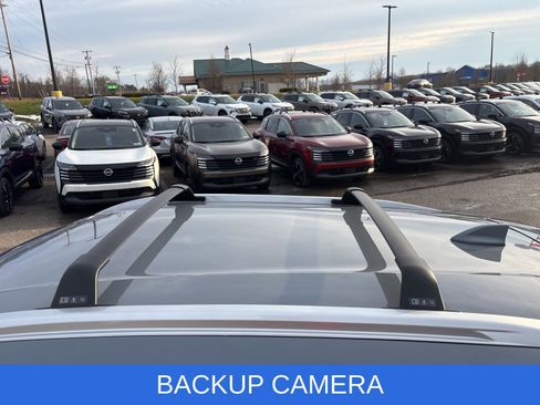 Used 2021 Nissan Kicks SV w/ Exterior Package image 14