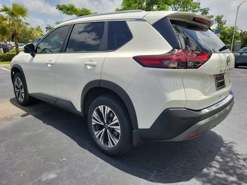 Used 2023 Nissan Rogue SV w/ SV Premium B Package FWD image 6