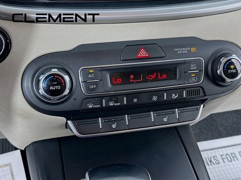 Used 2020 Kia Sorento S AWD/4WD image 22