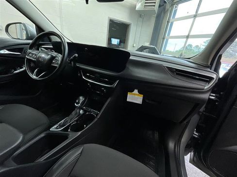 Used 2024 Buick Encore GX Preferred FWD image 29