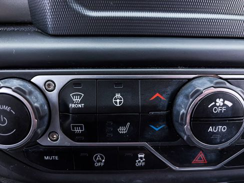 Used 2021 Jeep Gladiator Sport AWD/4WD image 22