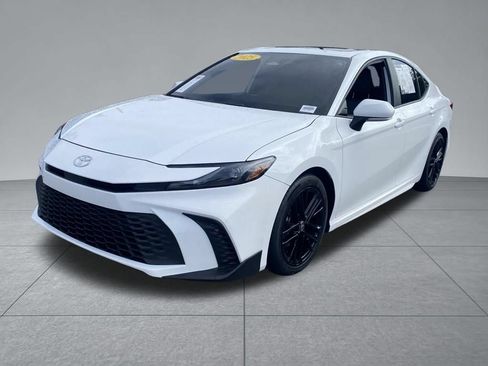 Used 2025 Toyota Camry SE w/ Multimedia Upgrade Package FWD image 2