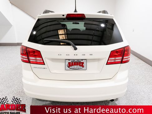 Used 2018 Dodge Journey SE w/ Popular Equipment Group FWD image 4