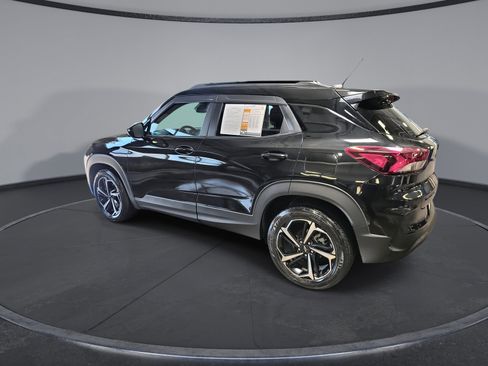 Certified 2023 Chevrolet TrailBlazer RS w/ Convenience Package FWD image 6