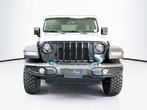 Used 2023 Jeep Wrangler Unlimited AWD/4WD image 2