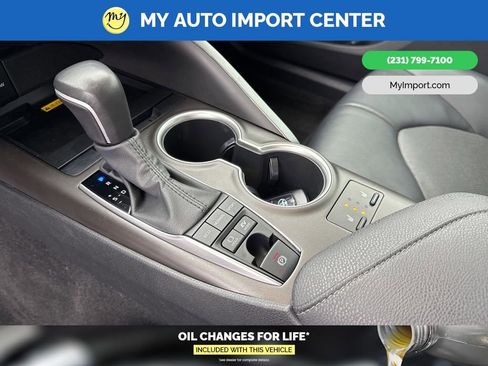 Used 2023 Toyota Camry XLE image 22