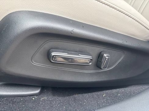 Certified 2026 Honda HR-V EX-L image 13