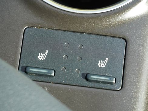 Used 2024 Toyota Camry XLE image 35