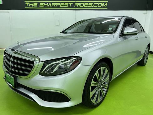 Used 2019 Mercedes-Benz E 300 4MATIC image 5