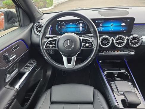 Used 2023 Mercedes-Benz GLB 250 4MATIC image 18