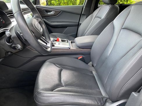 Used 2021 Audi Q7 2.0T Premium Plus w/ Executive Package image 25