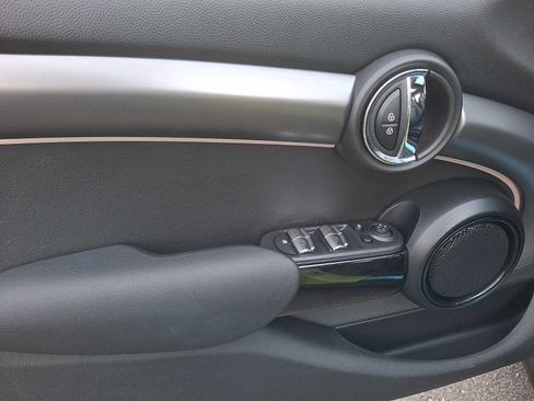 Certified 2023 MINI Cooper S image 9