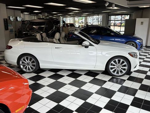 Used 2021 Mercedes-Benz C 300 4MATIC Cabriolet image 11