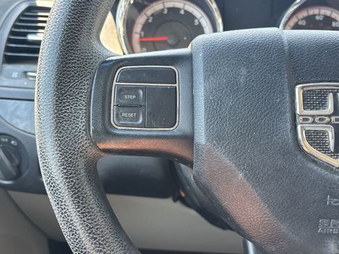 Used 2014 Dodge Grand Caravan SE w/ Quick Order Package 29E SE FWD image 10
