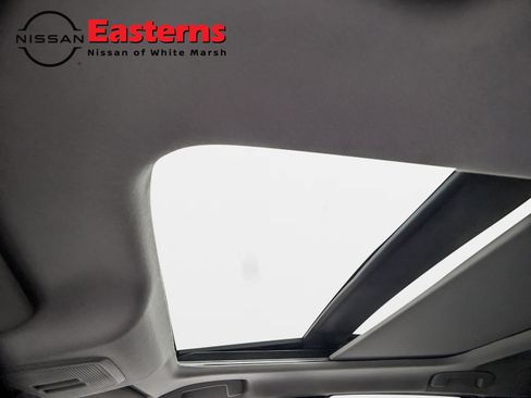 New 2026 Nissan Kicks SR w/ SR Premium Package FWD image 22