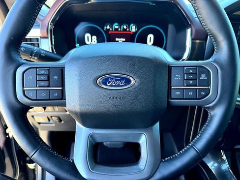 Used 2022 Ford F150 Lariat image 9