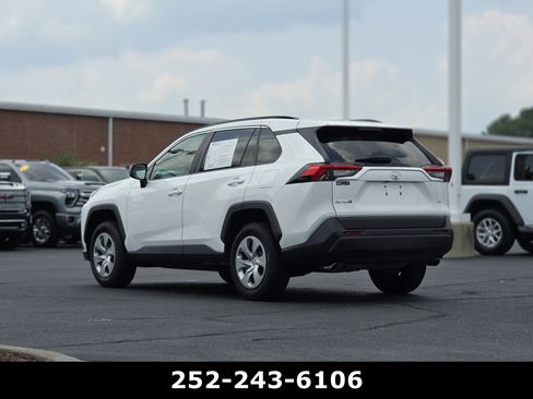 Used 2021 Toyota RAV4 LE FWD image 6