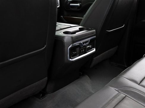 Certified 2021 GMC Sierra 2500 Denali w/ Denali Black Diamond Edition image 17