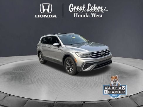 Used 2024 Volkswagen Tiguan SE w/ Panoramic Sunroof Package AWD/4WD image 5