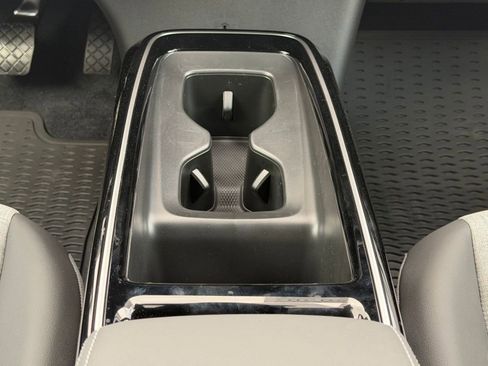New 2026 Volkswagen ID.4 Pro RWD image 22