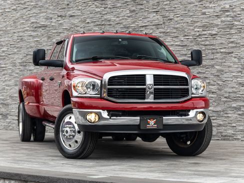 Used 2007 Dodge Ram 3500 Truck SLT w/ Light Group image 2