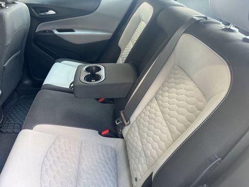 Used 2021 Chevrolet Equinox LS image 11