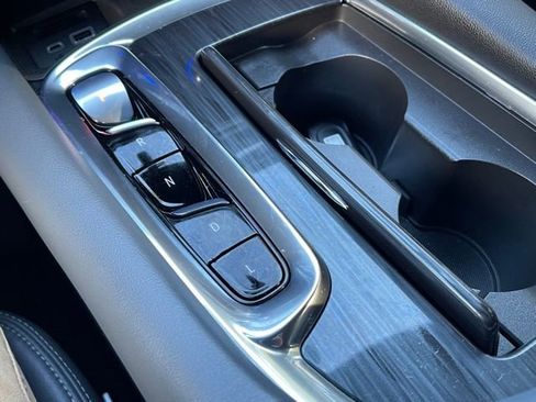 Used 2022 Buick Enclave Premium w/ LPO, Touring Package image 15