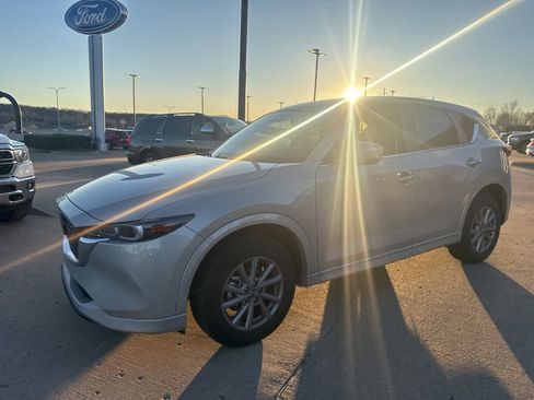 Used 2025 MAZDA CX-5 AWD 2.5 S w/ Preferred Package image 6