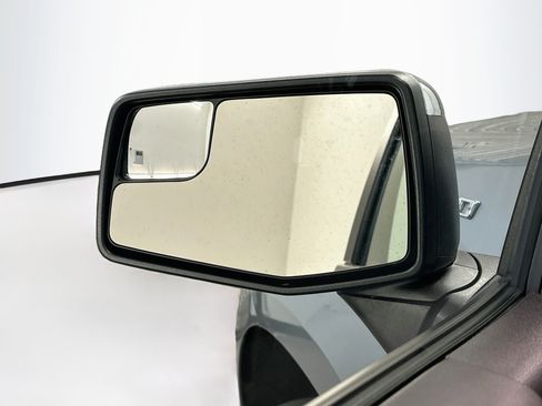 Used 2024 Chevrolet Silverado 1500 LT AWD/4WD image 16