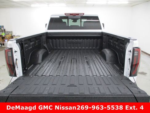 New 2025 GMC Sierra 2500 AT4 w/ Technology Package image 6