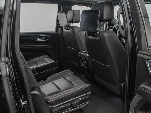 Used 2021 Chevrolet Suburban RST w/ Luxury Package AWD/4WD image 25