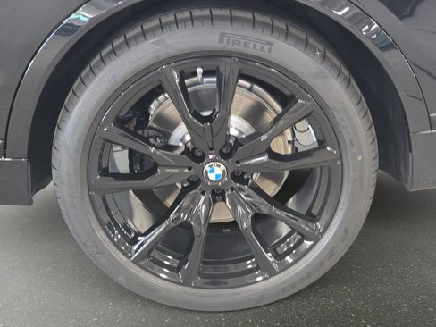 New 2027 BMW X7 xDrive40i w/ M Sport Package AWD/4WD image 16