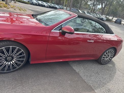 Used 2024 Mercedes-Benz CLE 300 4MATIC Cabriolet image 4