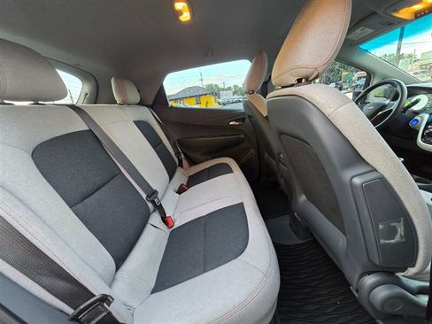 Used 2018 Chevrolet Bolt LT FWD image 12