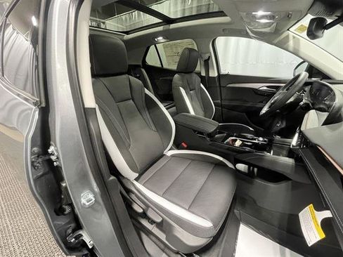 New 2026 Buick Envision Sport Touring image 18