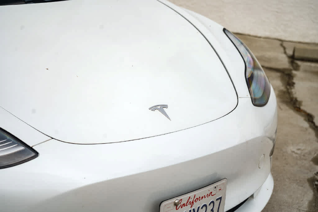 Used 2020 Tesla Model 3 Standard Range Plus RWD image 5