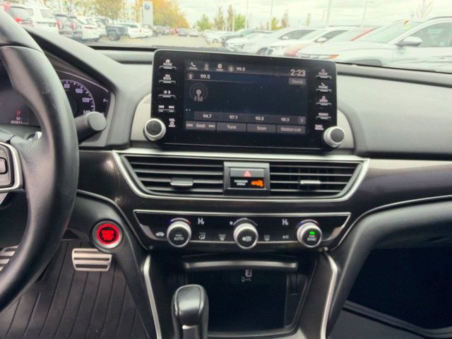 Used 2019 Honda Accord Sport image 16
